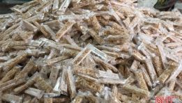 Kẹo lạc Việt Xuyên - sản phẩm tiêu biểu Bắc Trung bộ